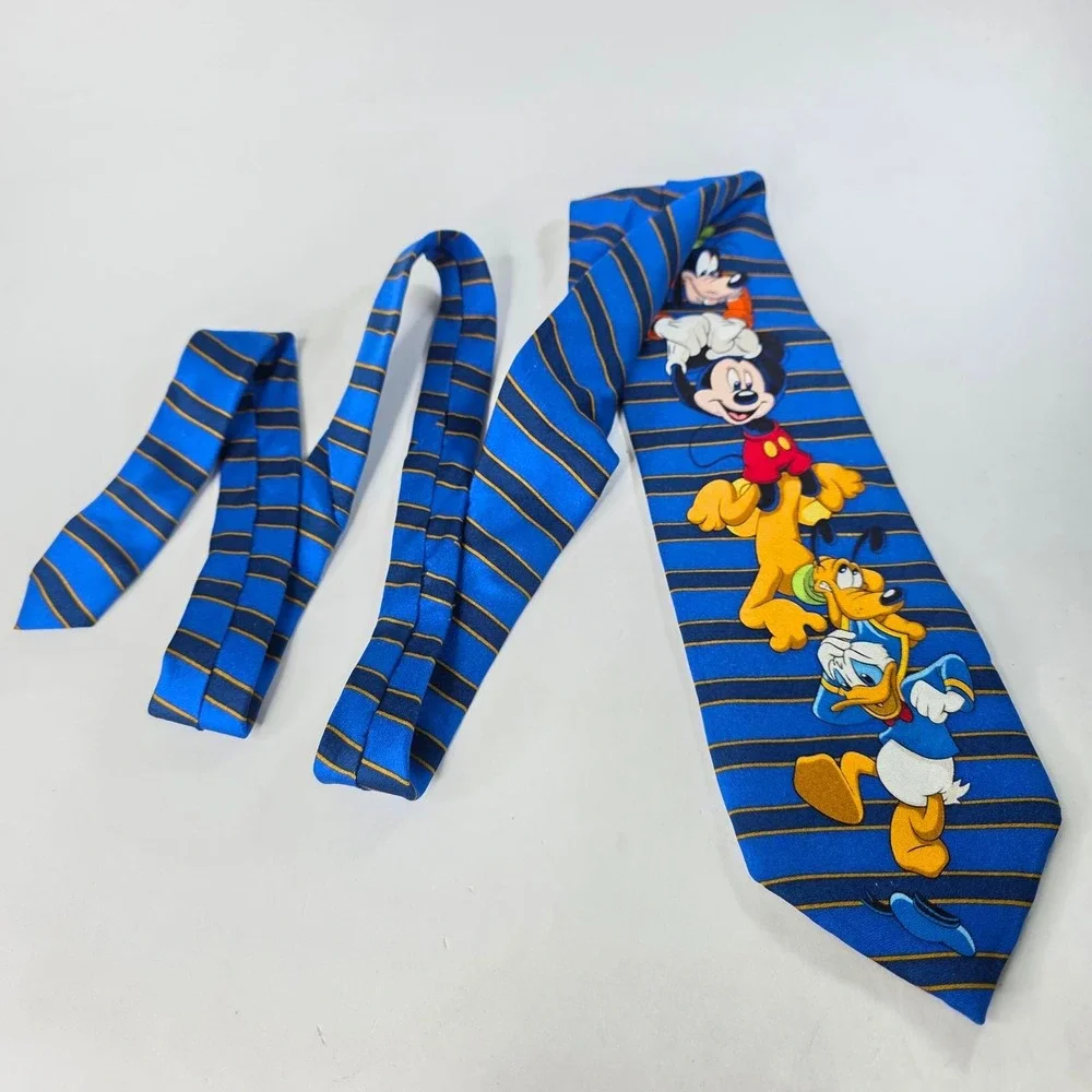 Walt Disney World Vintage Silk Tie Mickey Mouse Goofy Pluto Donald Duck Blue